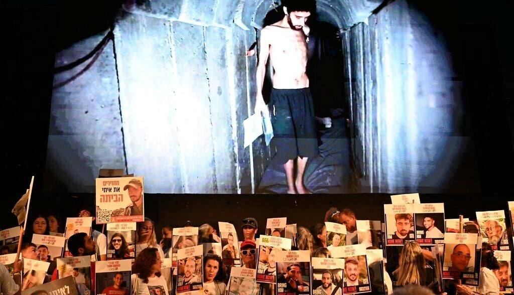 ΟΜΗΡΟΙ Ζωντανοί νεκροί